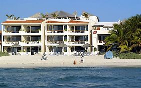 Aquatech Villas Derosa Resort